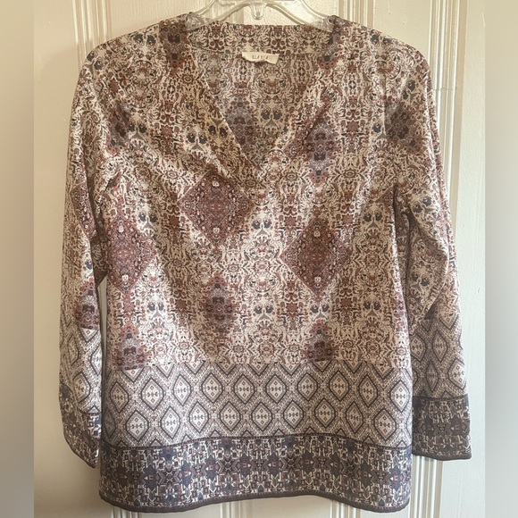 ILLA ILLA Tops - ILLA ILLA Long Sleeve Blouse - Size Medium
